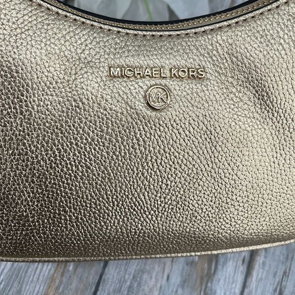 Michael Kors Jet Set Charm Small Metallic Pebbled Leather Pochette Bag Purse - Picture 4 of 11